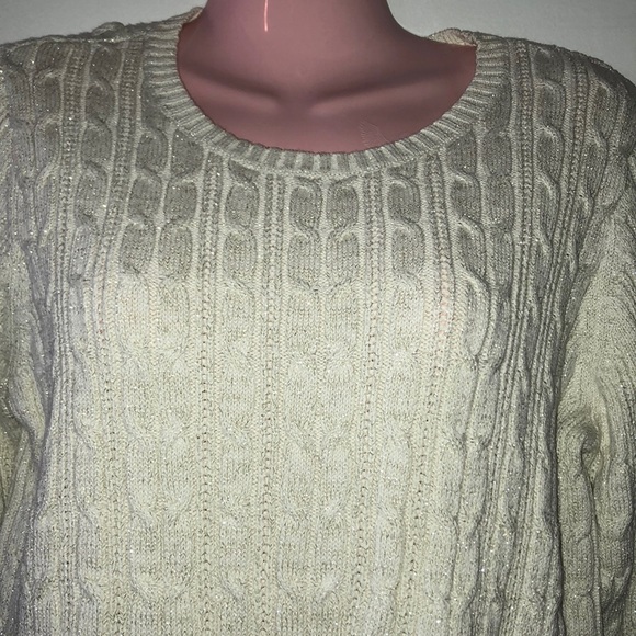 NWOT St Johns Bay sweater - Picture 2 of 3